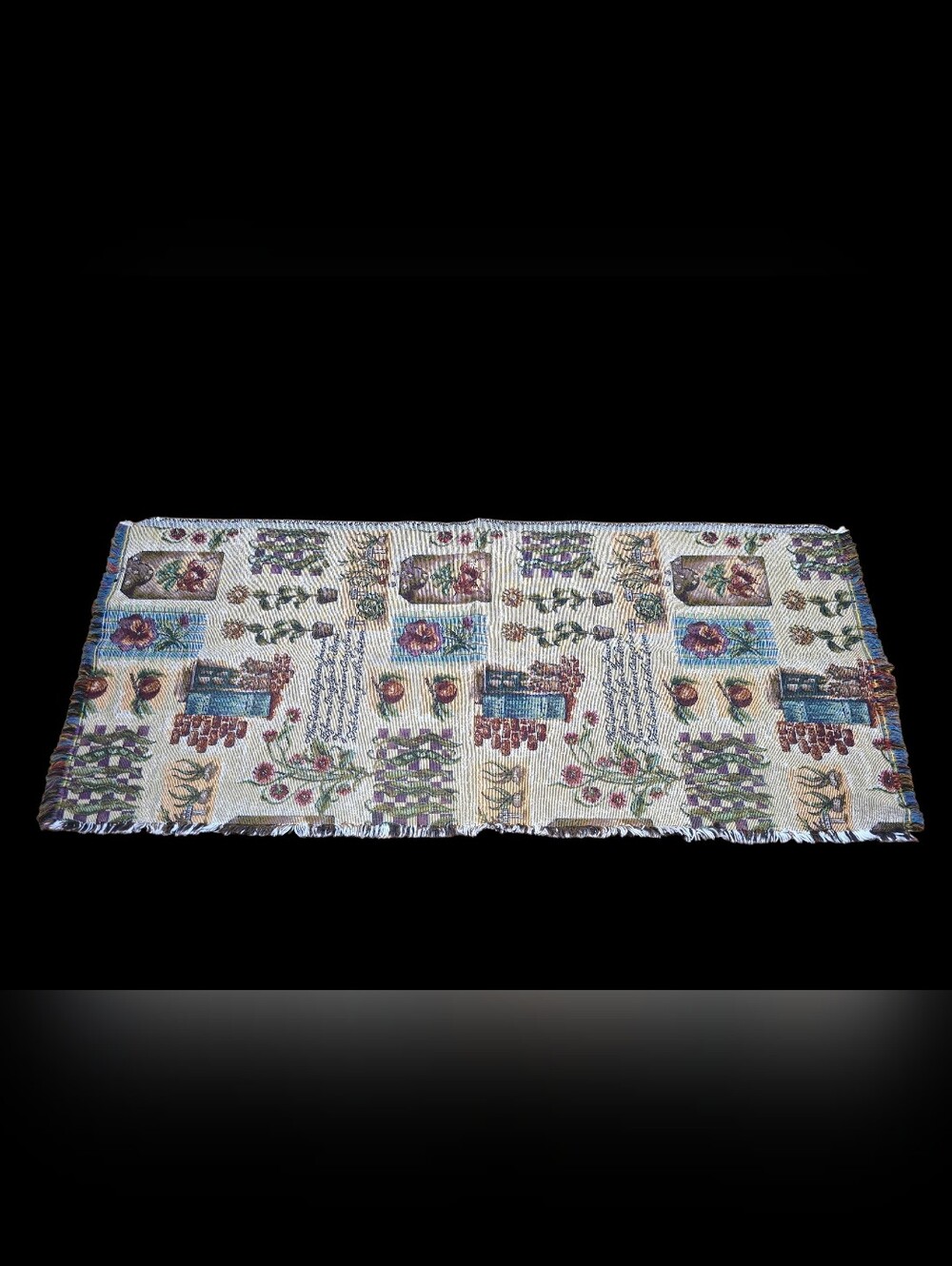 Vintage | Tapestry Garden Theme Table Runner